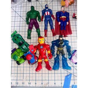 Marvel DC Comics Super Hero action figure vehicle bundle 8 pcs 219 9666